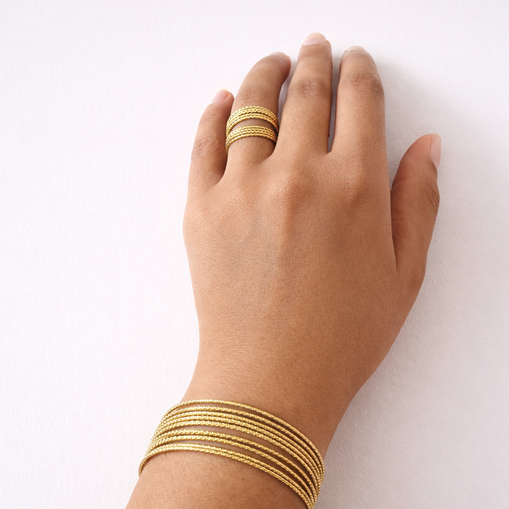 Ensemble Empilé Doré – Bague & Bracelets Fins